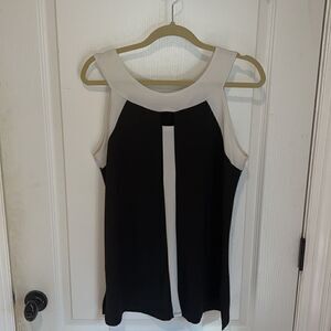 New Boutique No tag Black tank top with white stripe